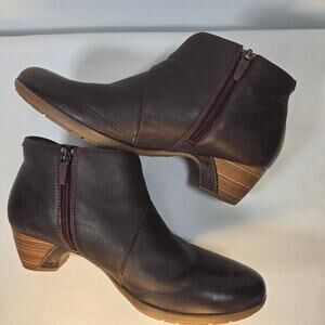 Dansko Darbie Women's Brown Leather Ankle Boots. Size 39 US 8.5-9